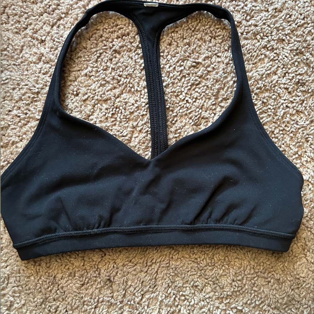 Lululemon sport bra size 4